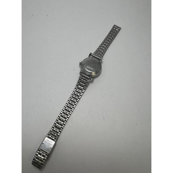 1975 Timex Petite Ladies Watch - Picture 6 of 6